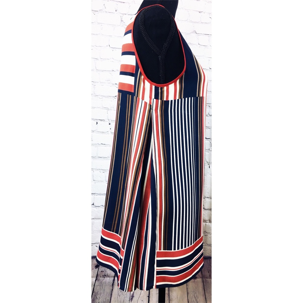 Max Studio Sleeveless Shell Top - Picture 3 of 4